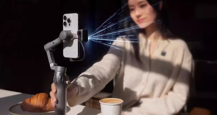 拍视频抖动怎么解决，大疆DJI Osmo Mobile 7P全场景跟拍手机稳定器-第2张图片-文巢好物